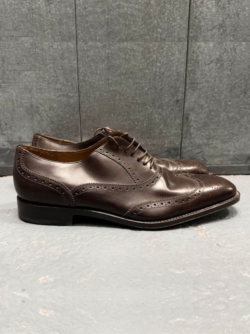 SALVATORE FERRAGAMO TRAMEZZA Dark Brown Brogue Wingtip Leather Shoes Sz 10.5 EE - Picture 4 of 13